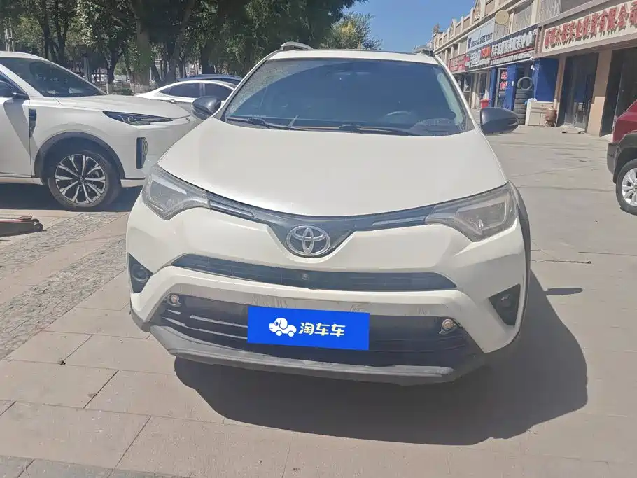 Toyota RAV4 2019 — фото 2