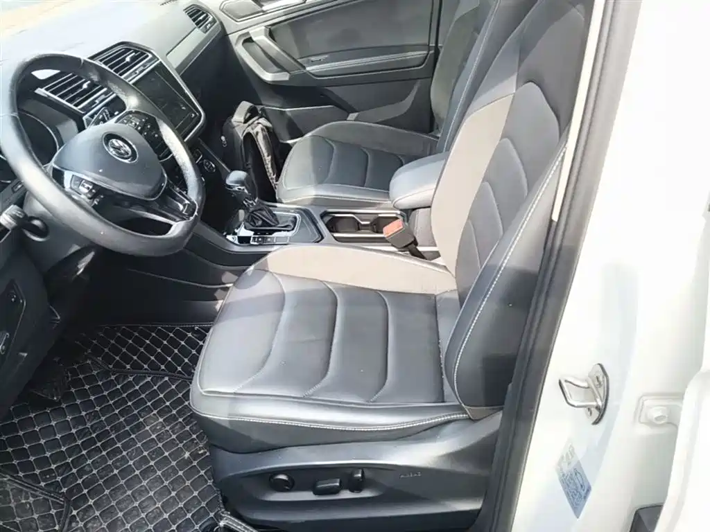 Volkswagen Tiguan L 2020 — фото 15