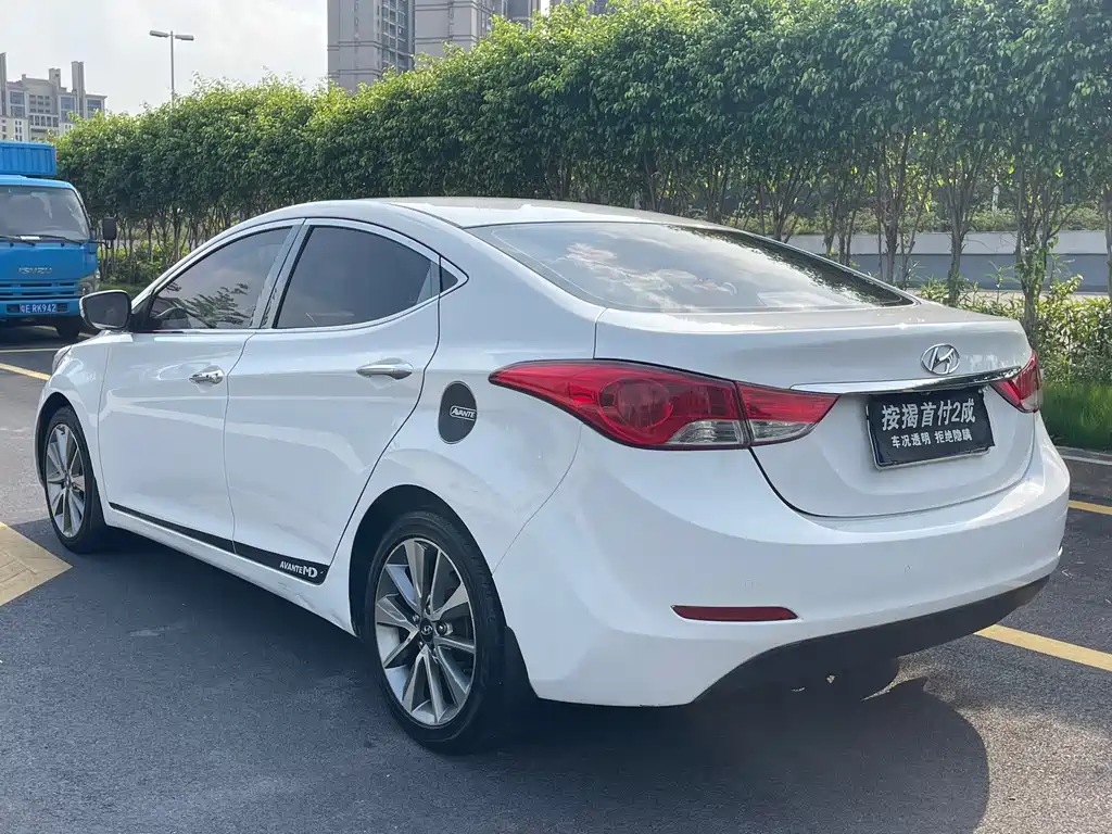 Hyundai Elantra Langdong 2015 — фото 7