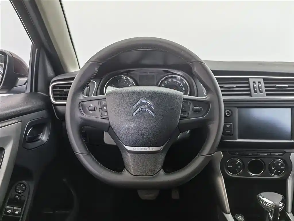 Citroen C3-XR 2016 — фото 11