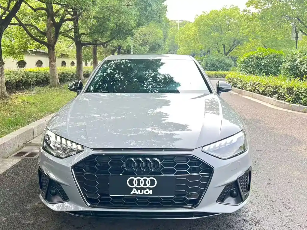 Audi A4L 2025
