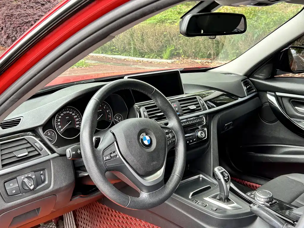 BMW 3 Series 2017 — фото 6