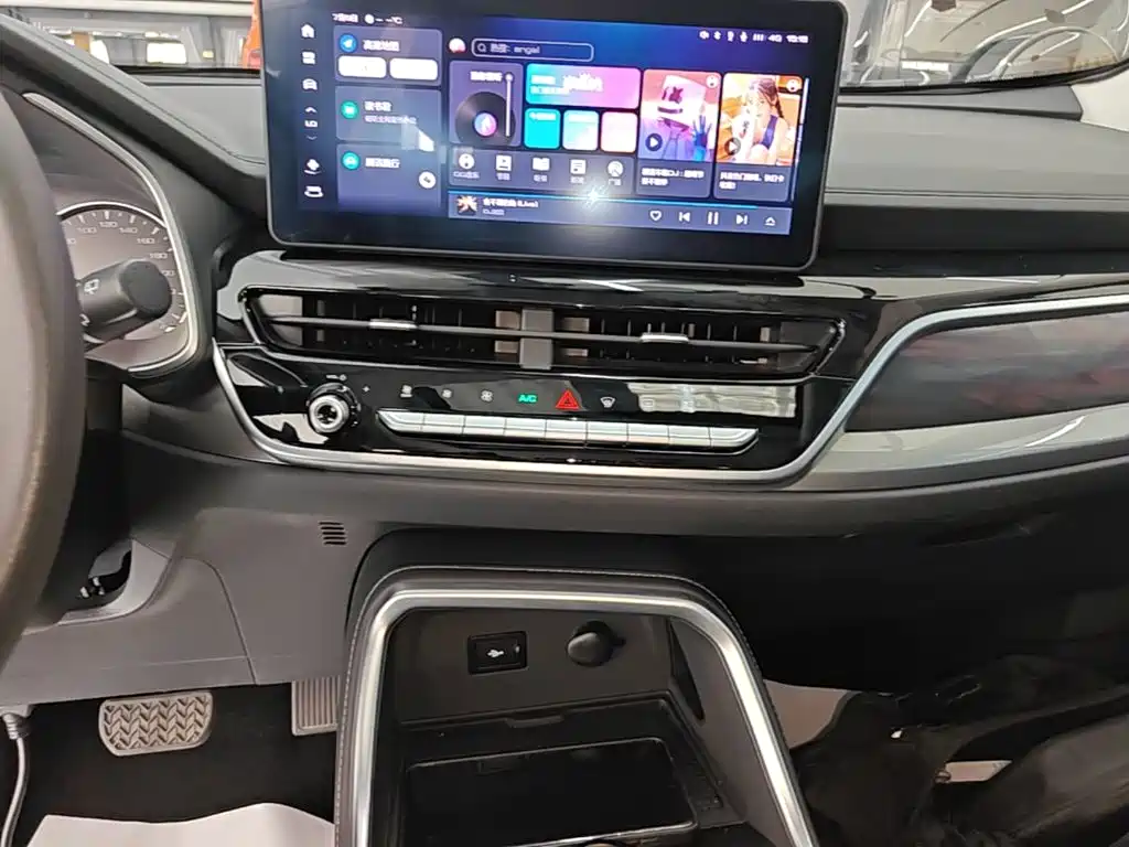 Haval H6 2024 — фото 13