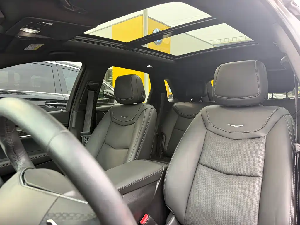 Cadillac XT5 2022 — фото 13