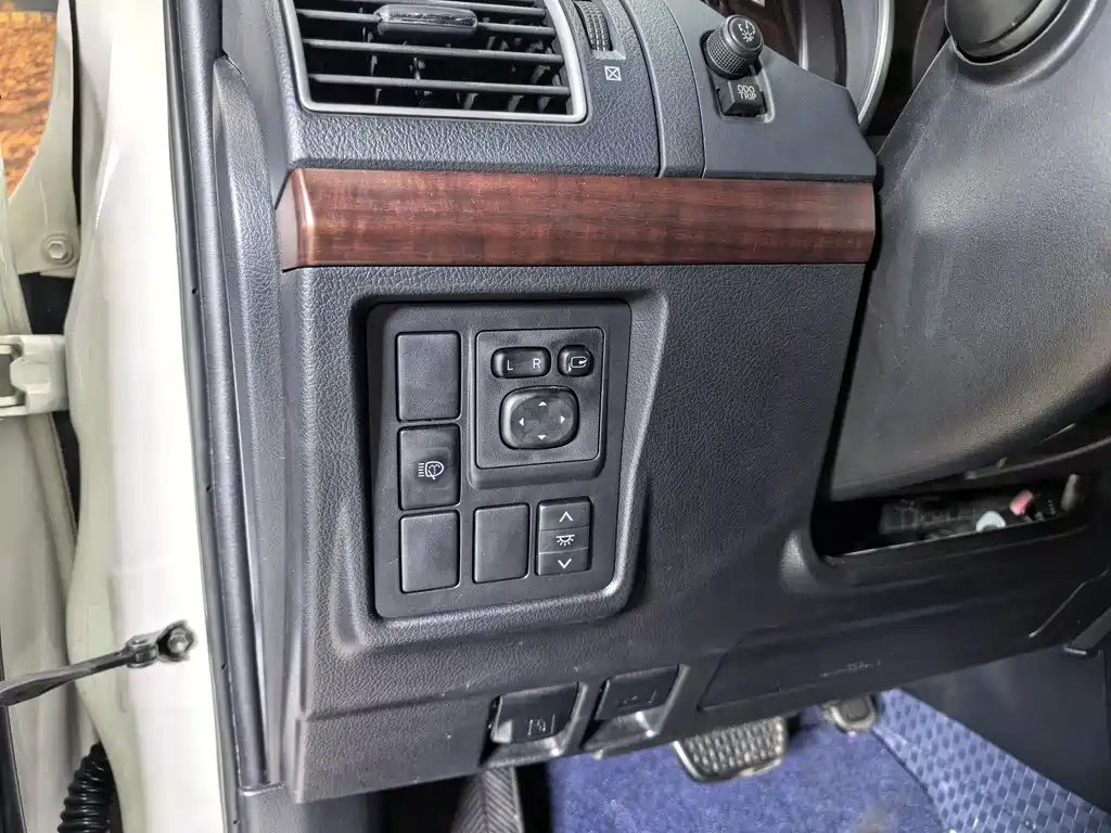 Toyota Prado 2017 — фото 10