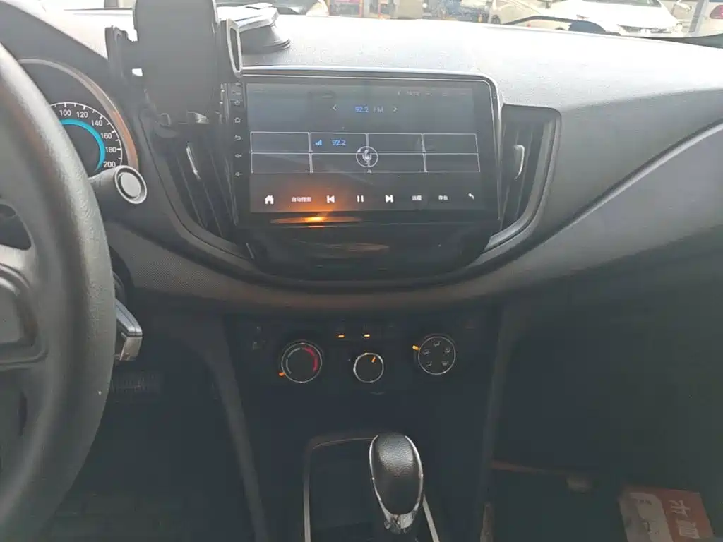 Chevrolet Cavalier 2019 — фото 13