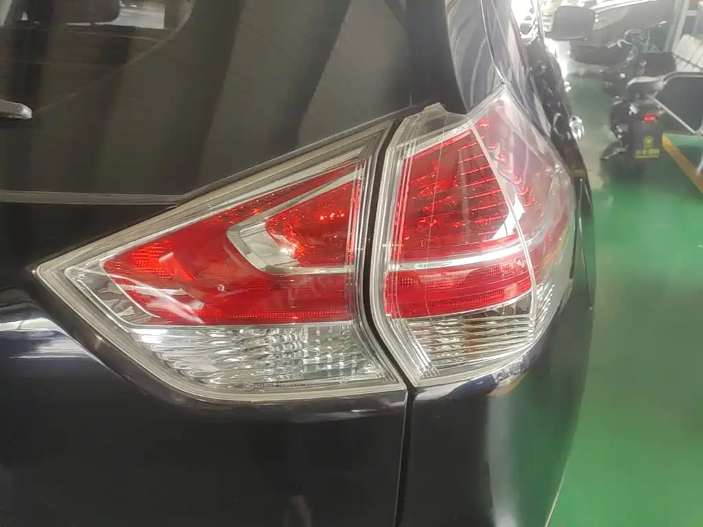 Nissan X-Trail 2015 — фото 8