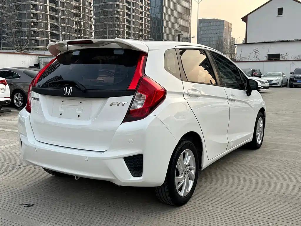 Honda Fit 2014 — фото 11