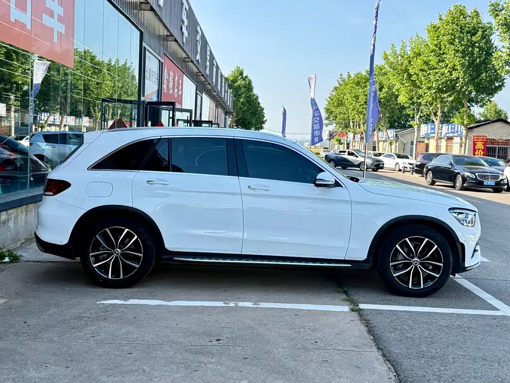 Mercedes-Benz GLC 2021 — фото 4