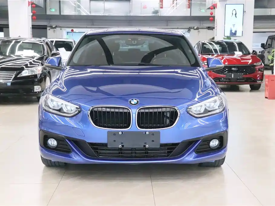 BMW 1 Series 2019 — фото 2
