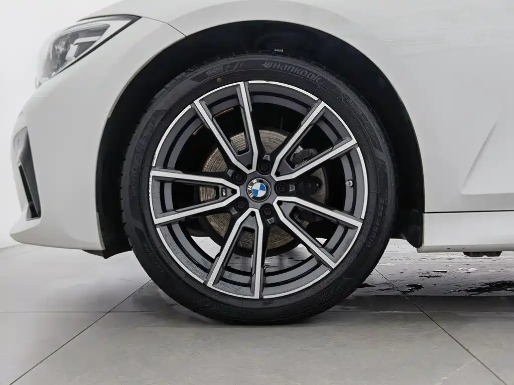 BMW 3 Series 2022 — фото 17