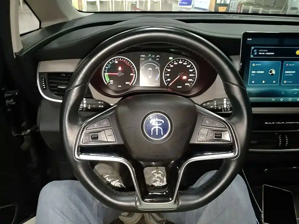 BYD MAX New Energy 2022 — фото 11