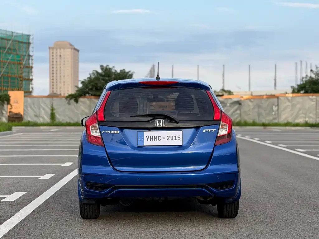 Honda Fit 2018 — фото 16