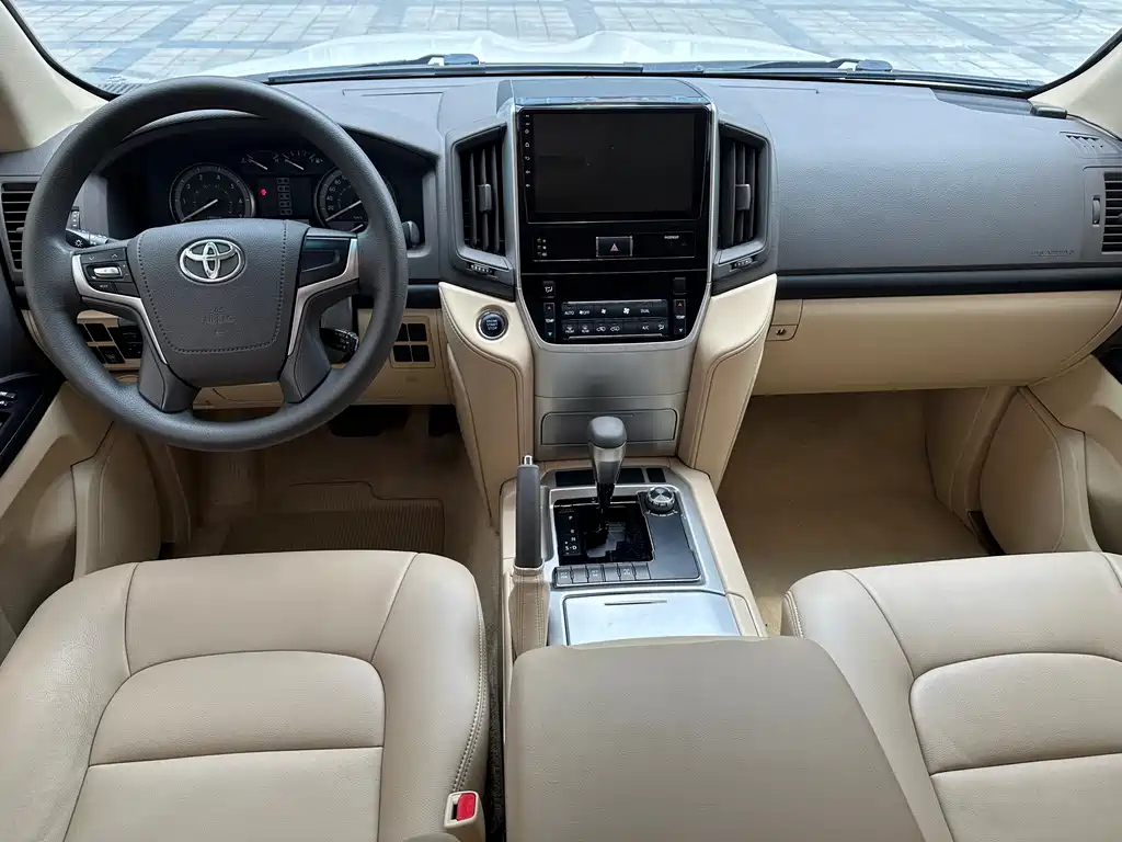 Toyota Land Cruiser 2016 — фото 5
