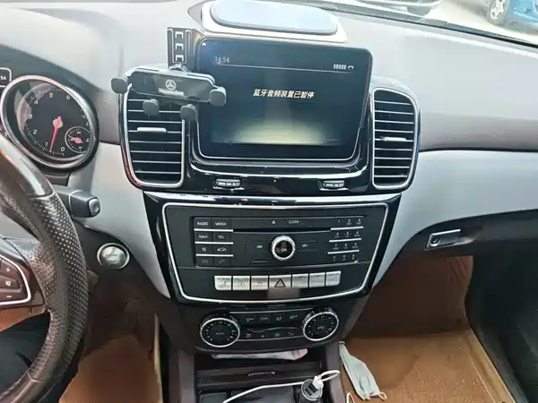 Mercedes-Benz GLE 2015
