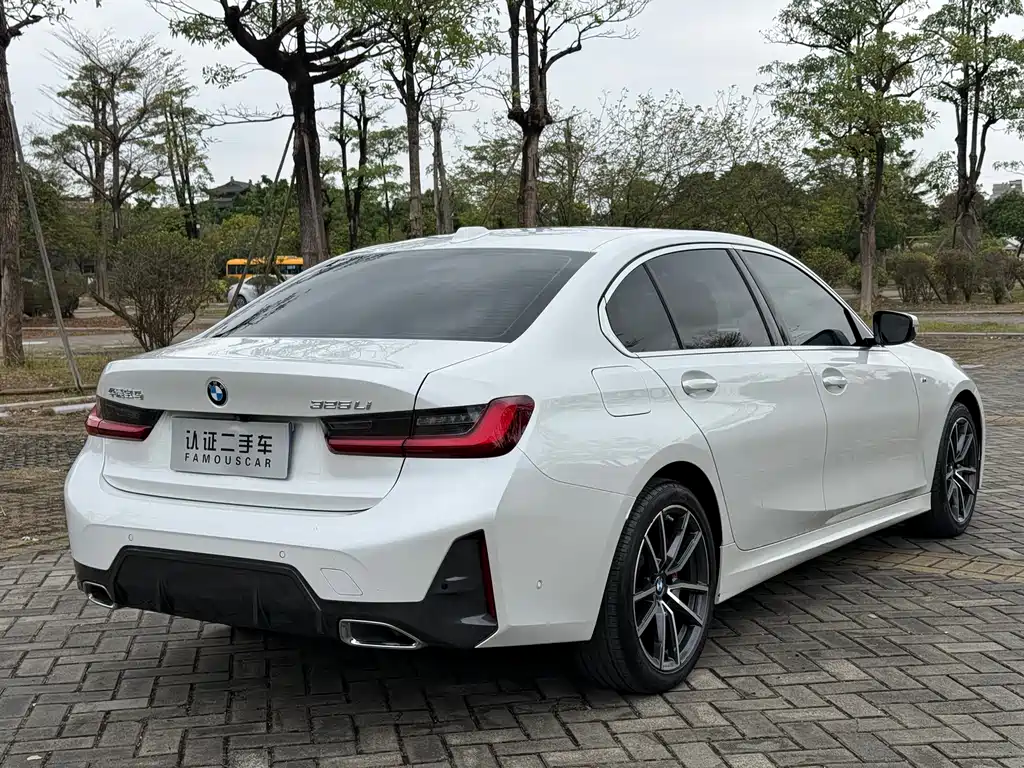 BMW 3 Series 2023 — фото 18