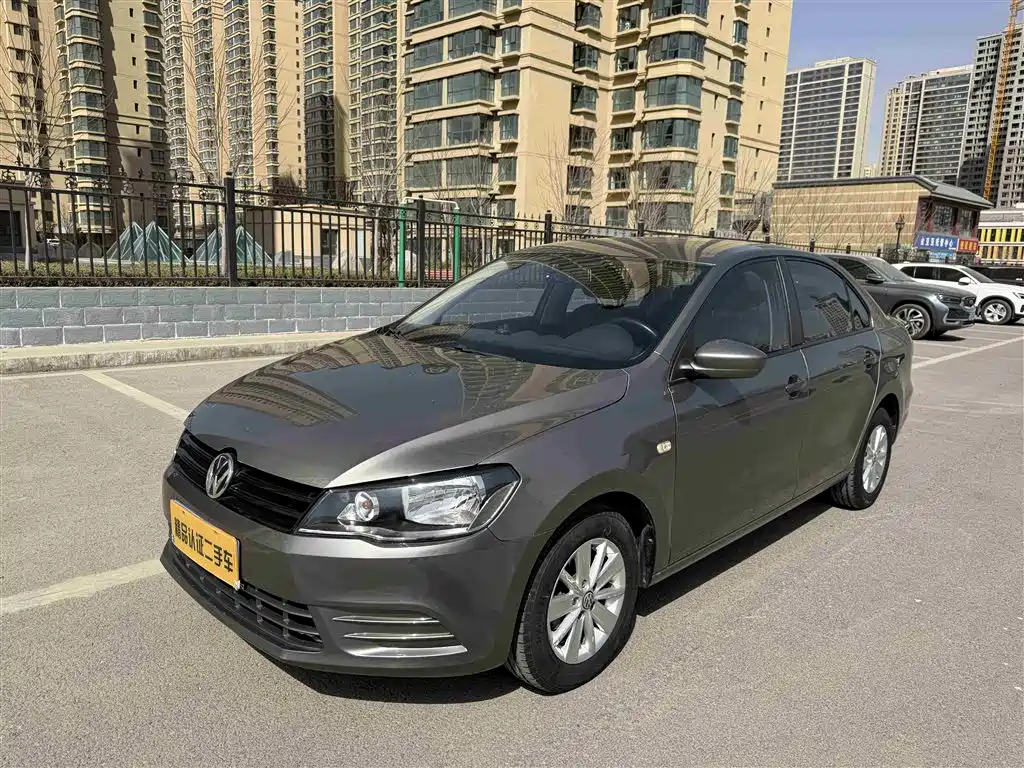 Volkswagen Jetta 2017 — фото 1