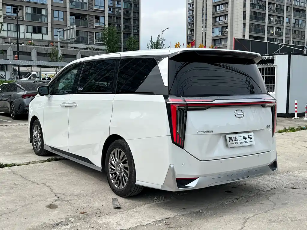 GAC Motor Trumpchi M8 2022 — фото 5