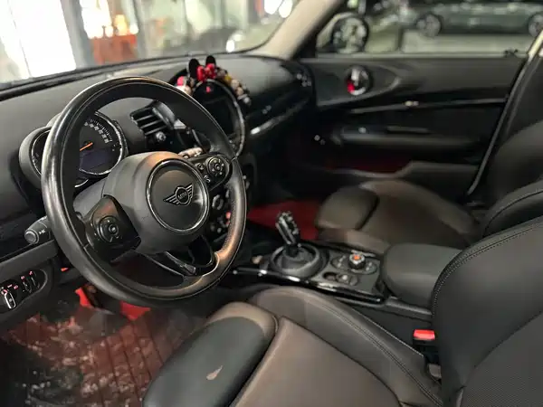 MINI Clubman 2021