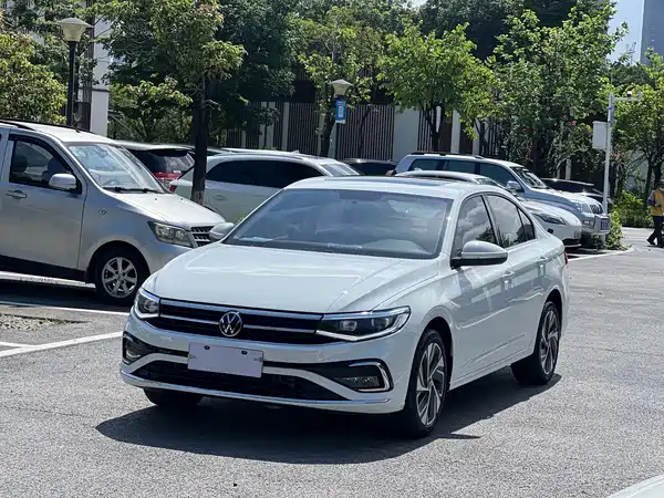 Volkswagen Bora 2023