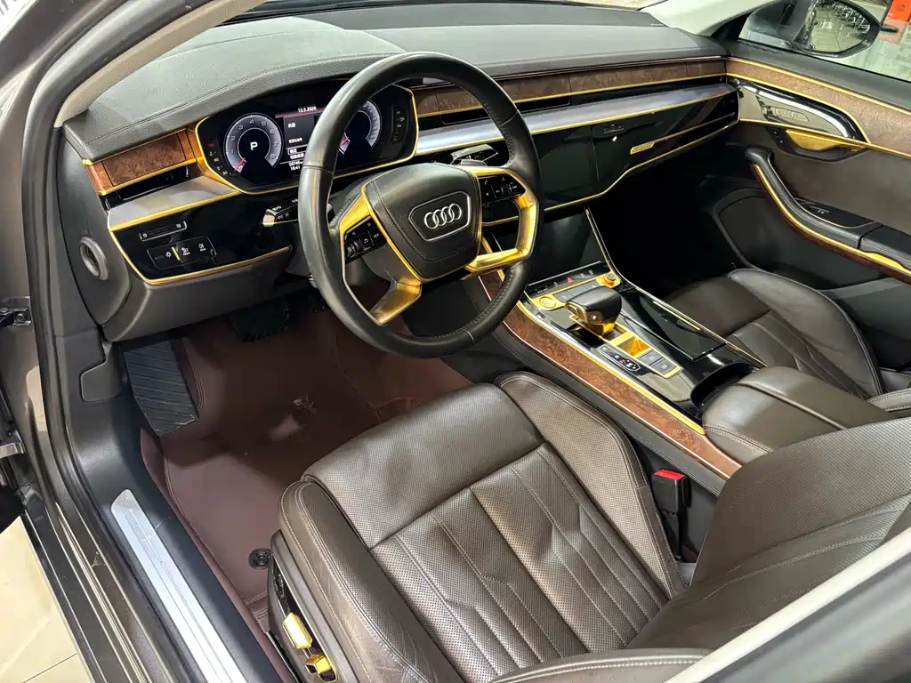 Audi A8 2018 — фото 5