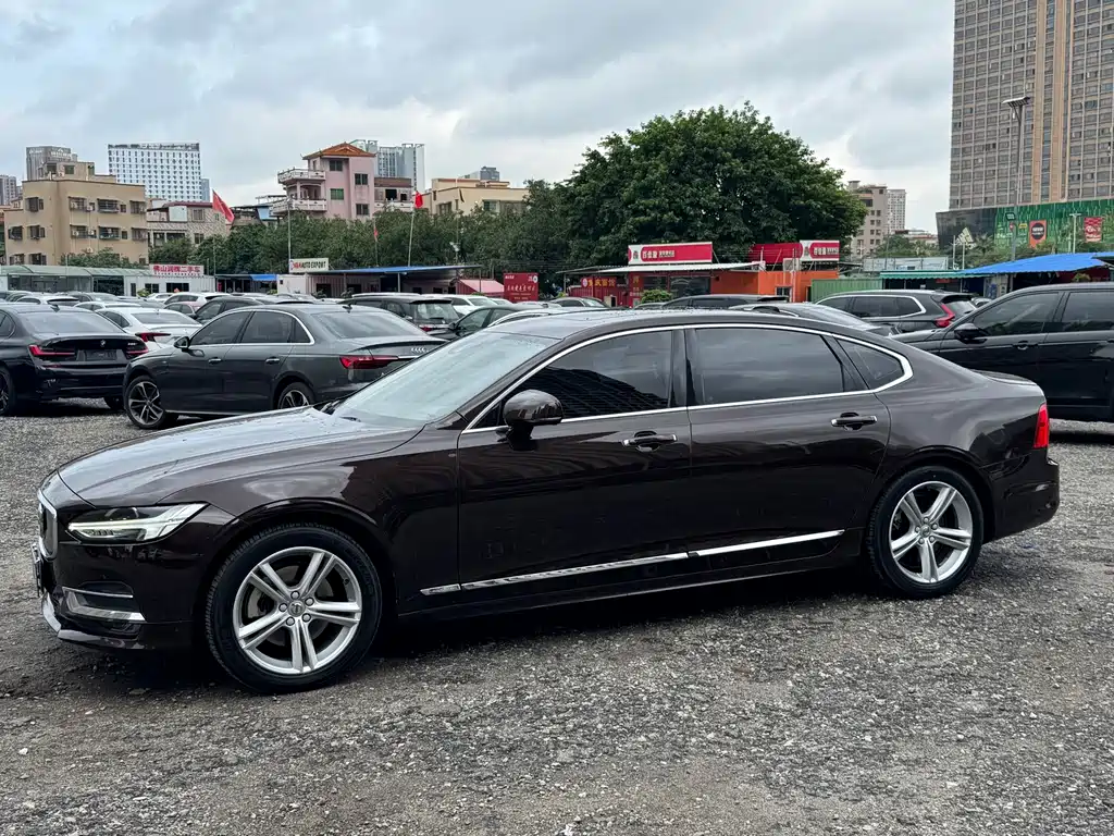 Volvo S90 2019 — фото 10