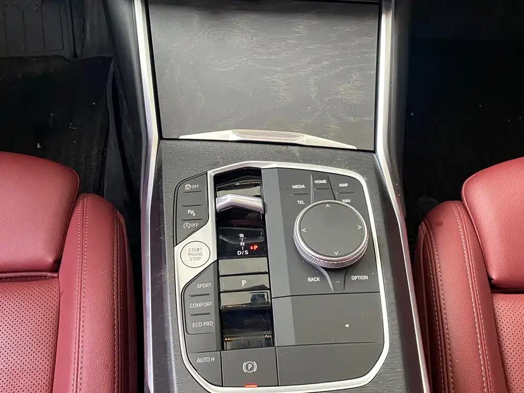 BMW 3 Series 2023 — фото 12
