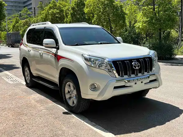 Toyota Prado 2016