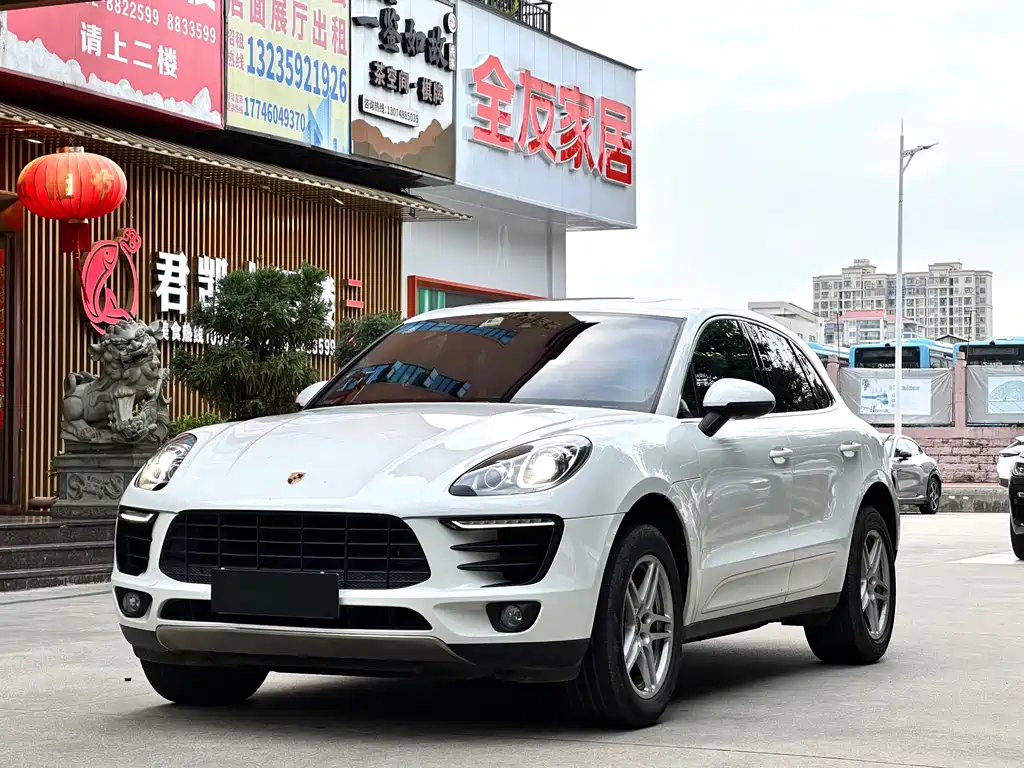 Porsche Macan 2018 — фото 1