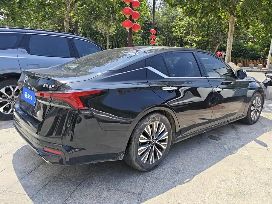 Nissan Teana 2023