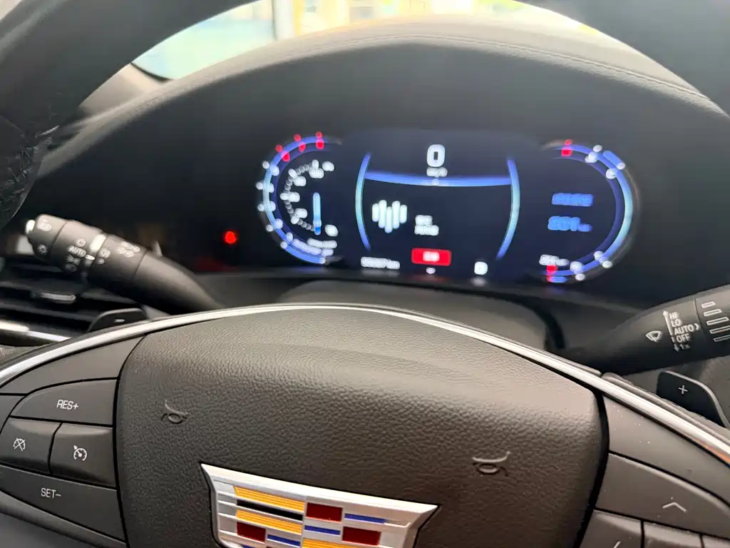 Cadillac CT6 2023 — фото 25