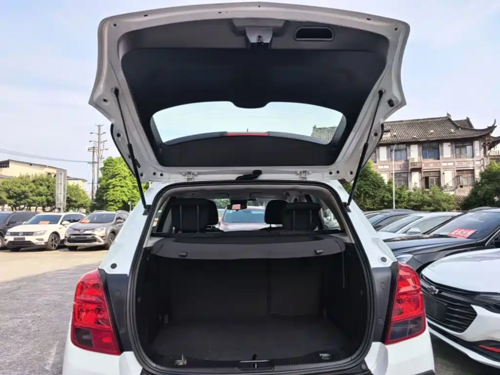 Chevrolet Trax 2014 — фото 19
