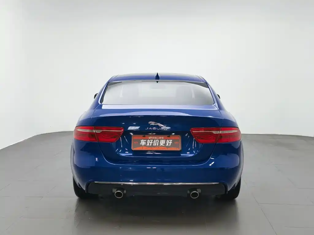 Jaguar XEL 2019 — фото 4