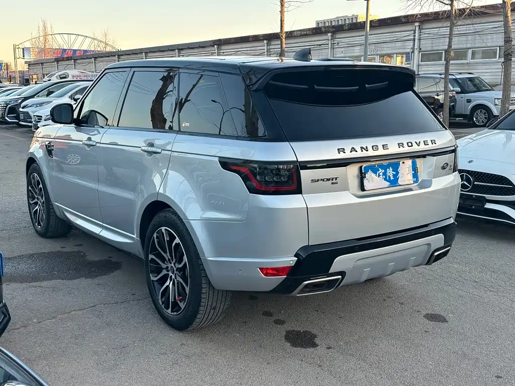 Land Rover Sport 2022 — фото 17
