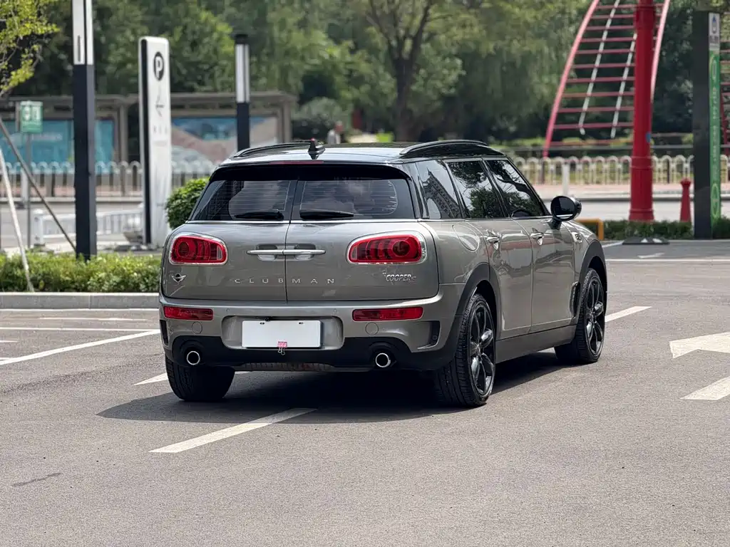 MINI Clubman 2016 — фото 17