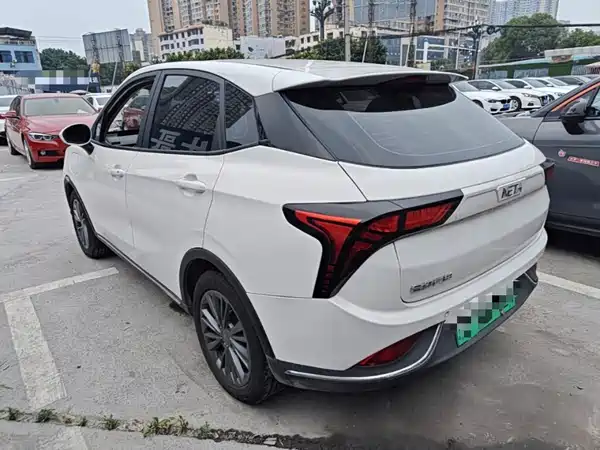 Neta V 2023