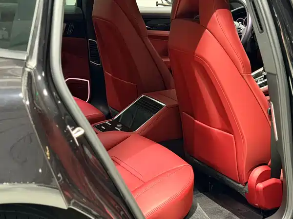 Porsche Panamera 2022
