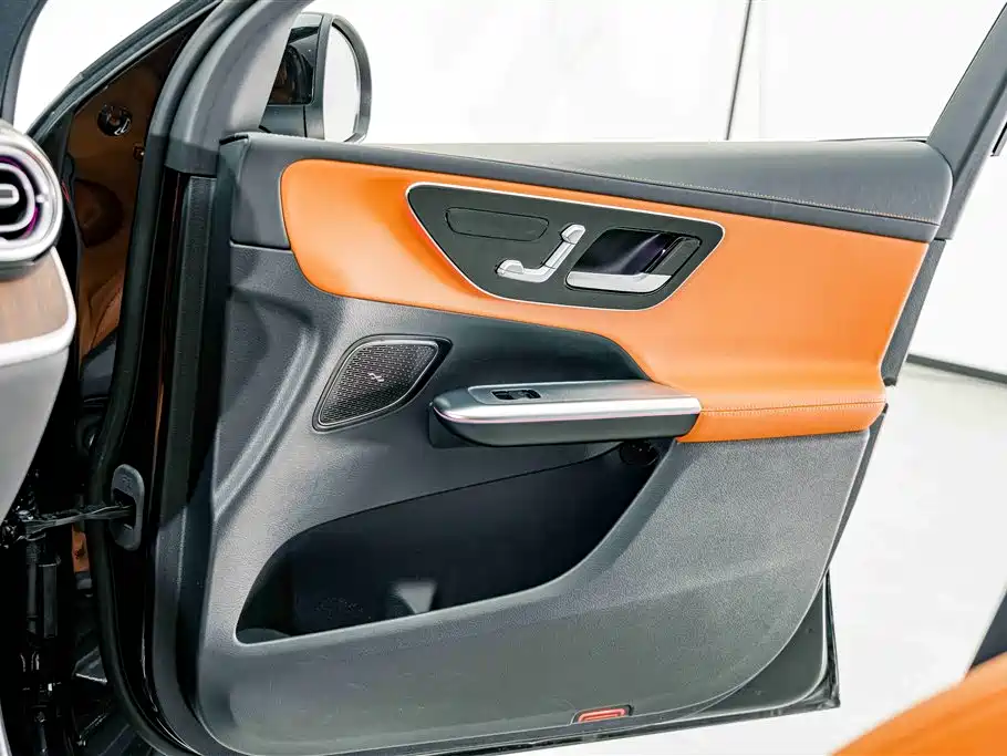 Mercedes-Benz GLC 2025 — фото 14