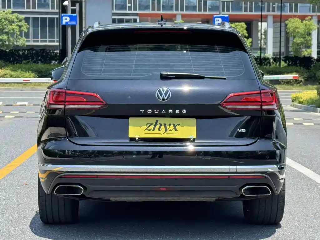 Volkswagen Touareg 2021 — фото 6