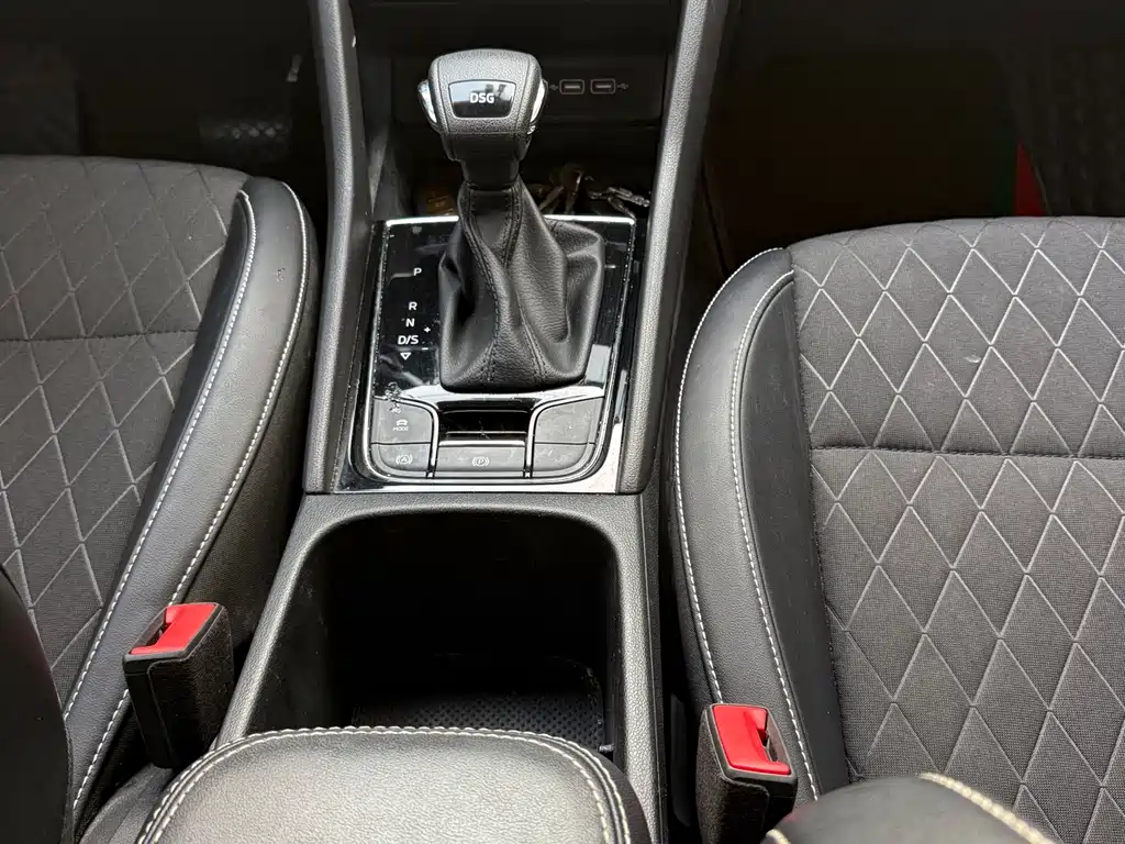 Skoda Karoq 2021 — фото 17