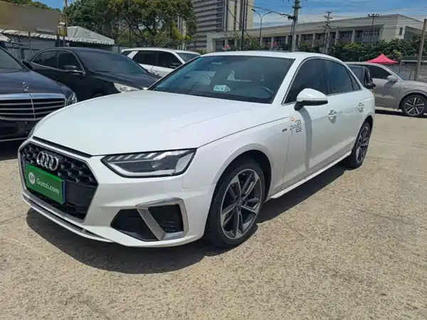 Audi A4L 2020