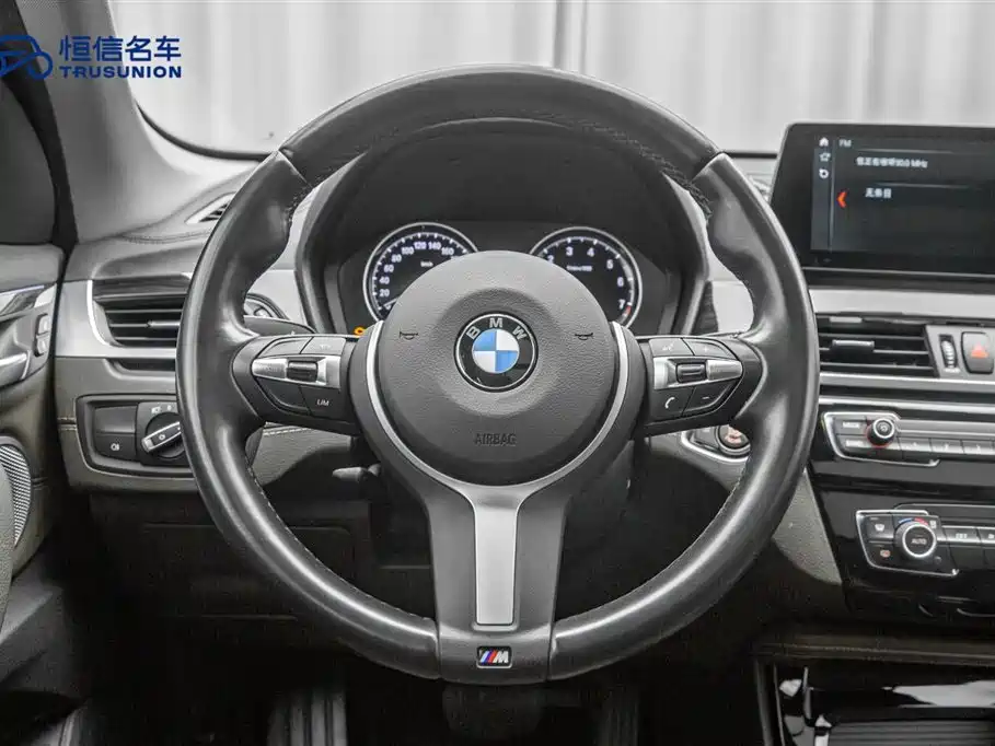 BMW X1 2021 — фото 17