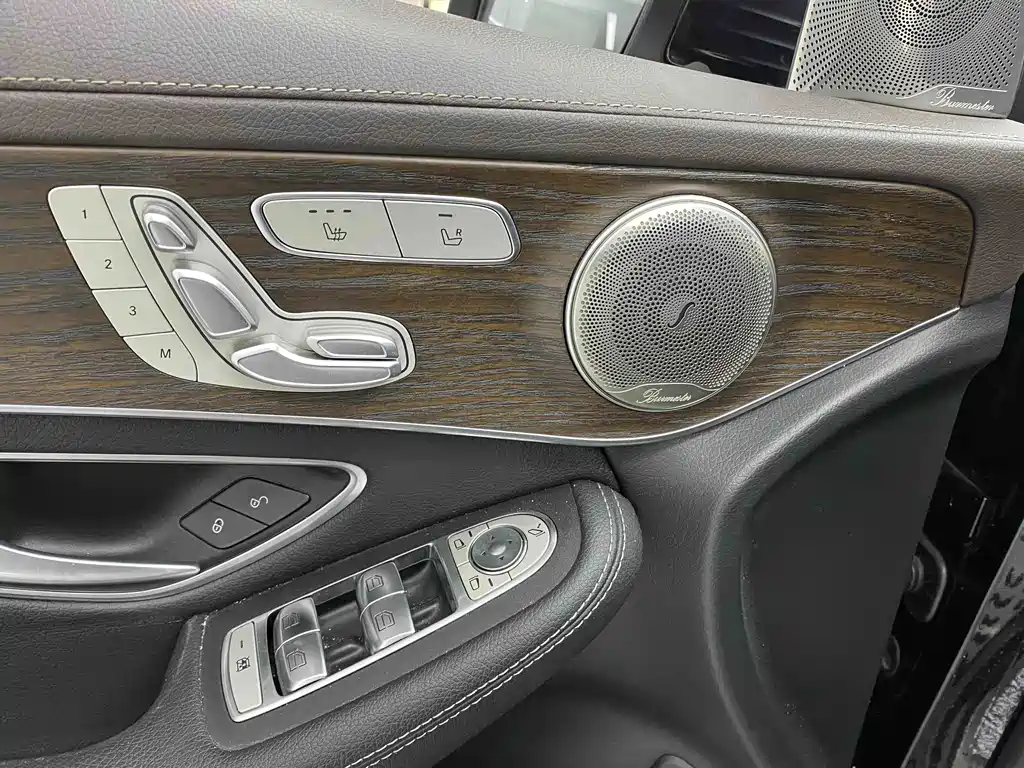 Mercedes-Benz GLC 2023 — фото 11