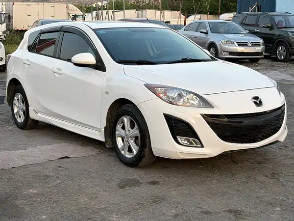 Mazda 3 Xingcheng 2013