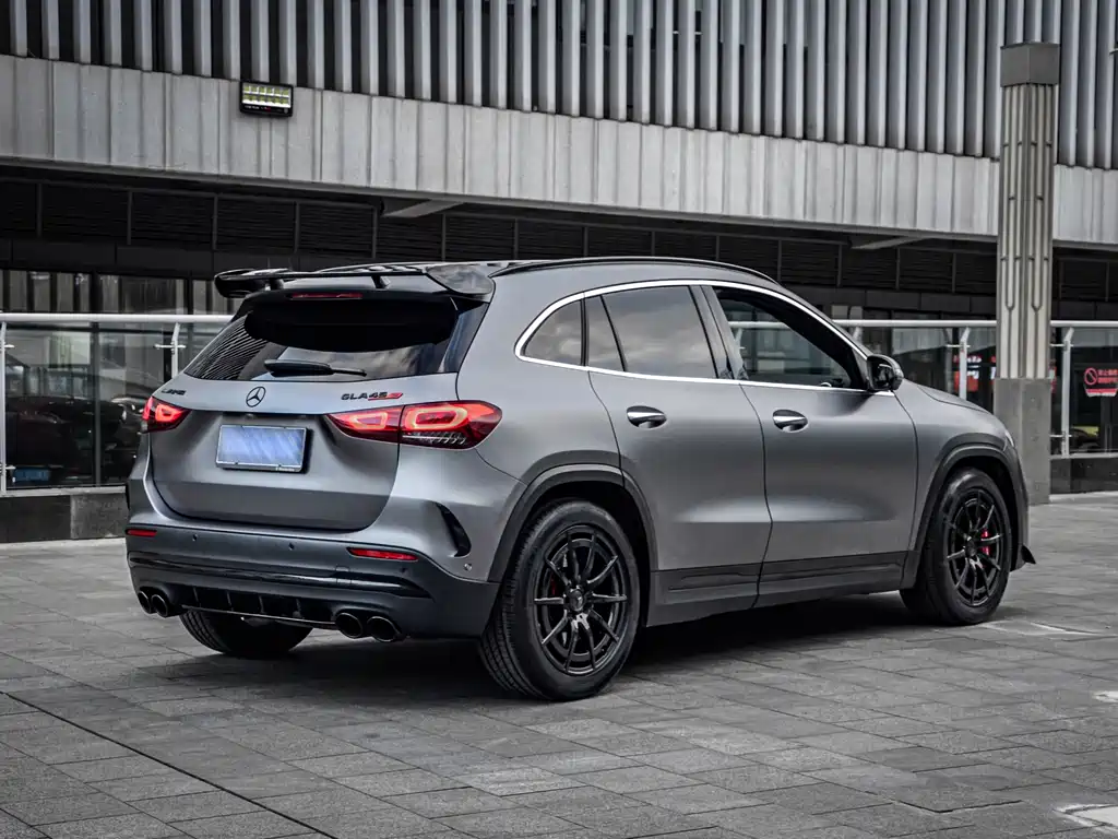 Mercedes-Benz GLA AMG 2022 — фото 5