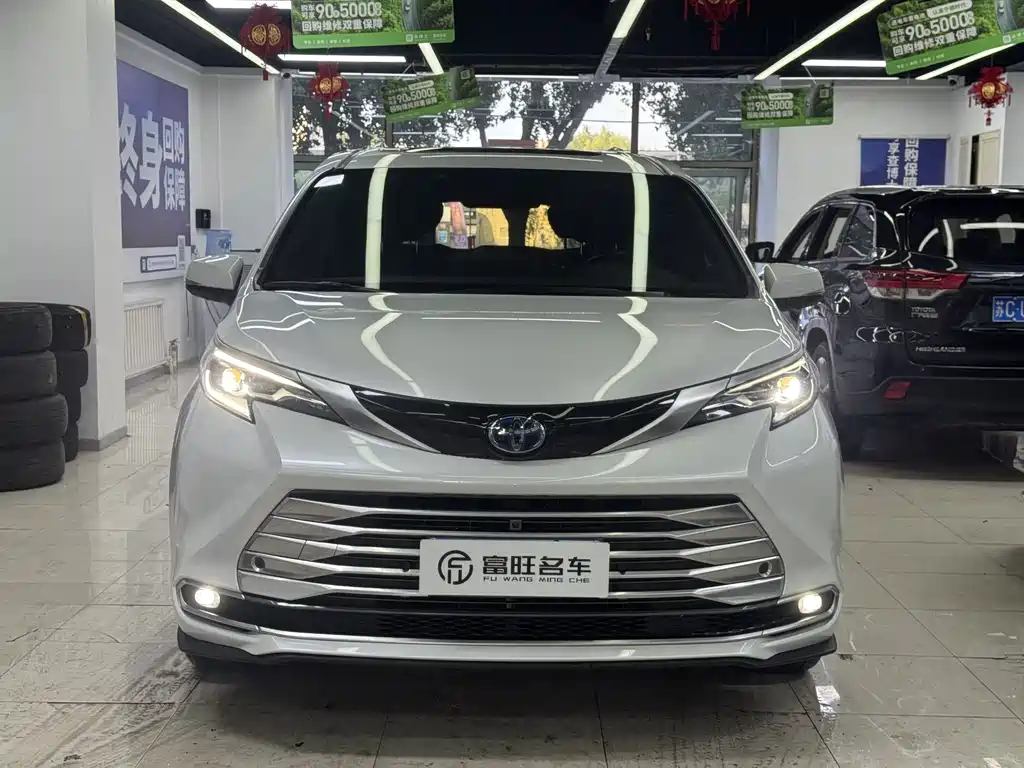 Toyota Sienna 2022