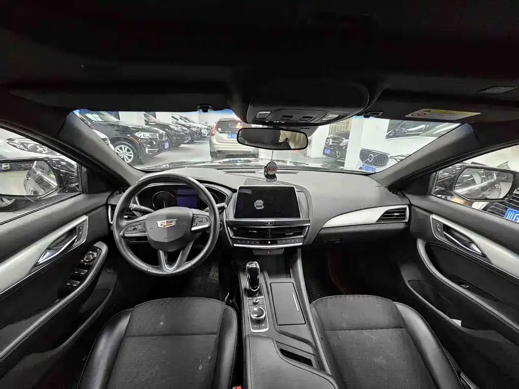 Cadillac CT5 2022 — фото 14
