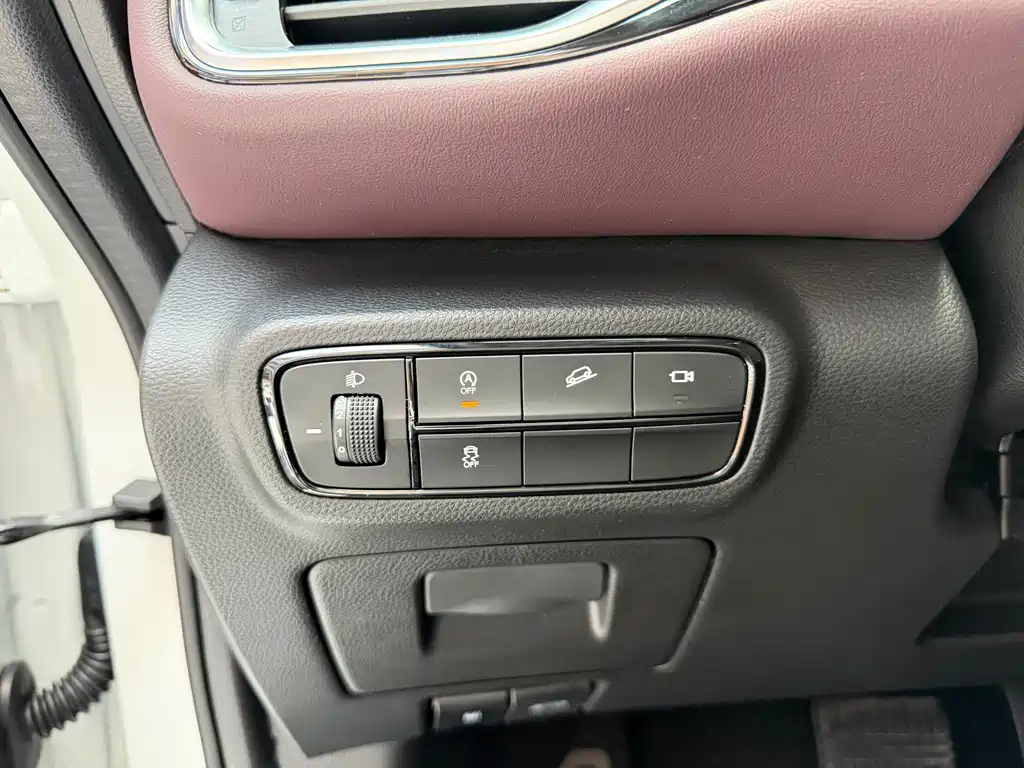 GAC Trumpchi M6 2022 — фото 9