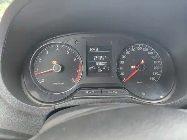 Volkswagen Polo 2015