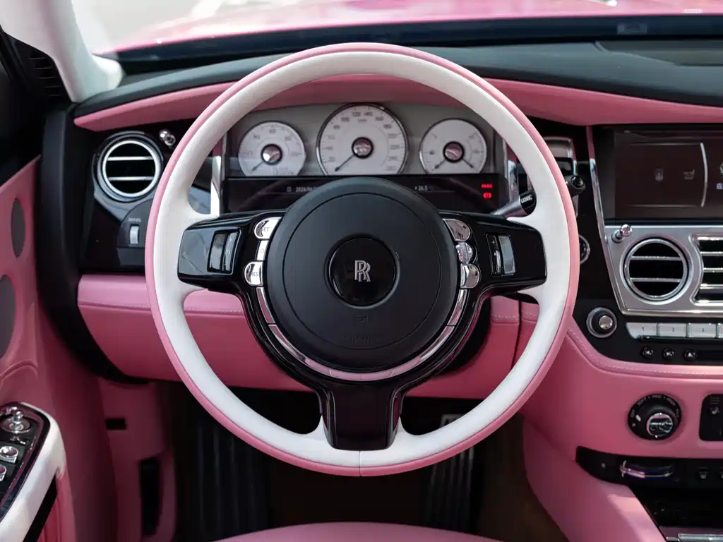 Rolls-Royce Ghost 2018 — фото 13
